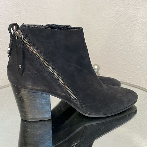 Steve Madden Jaydun Booties Black Nubuck suede Size 7 - Picture 5 of 11